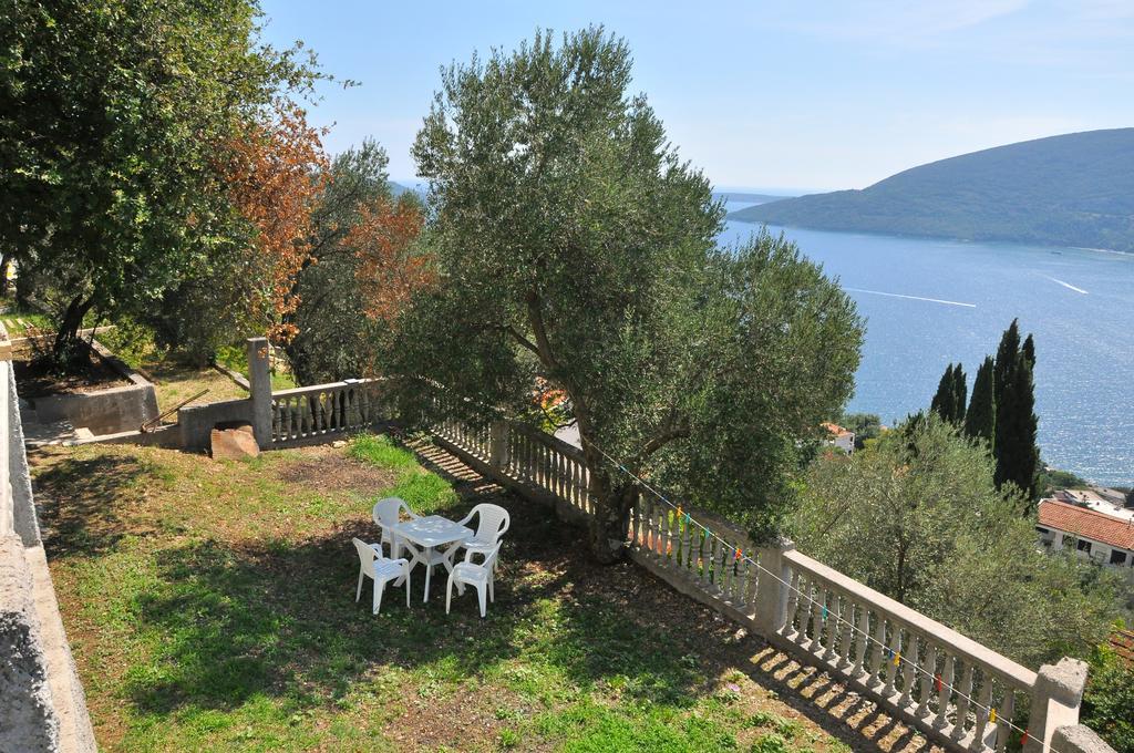 Apartment Bayer Herceg Novi Exterior foto