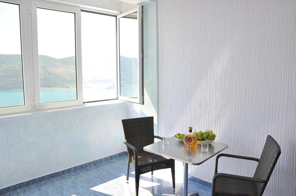 Apartment Bayer Herceg Novi Exterior foto